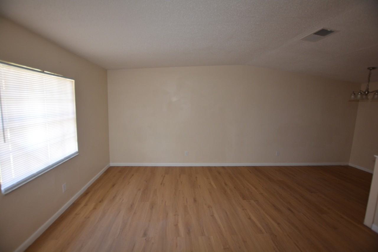 3097 Saint Paul Dr #1 - Photo 4 of 14