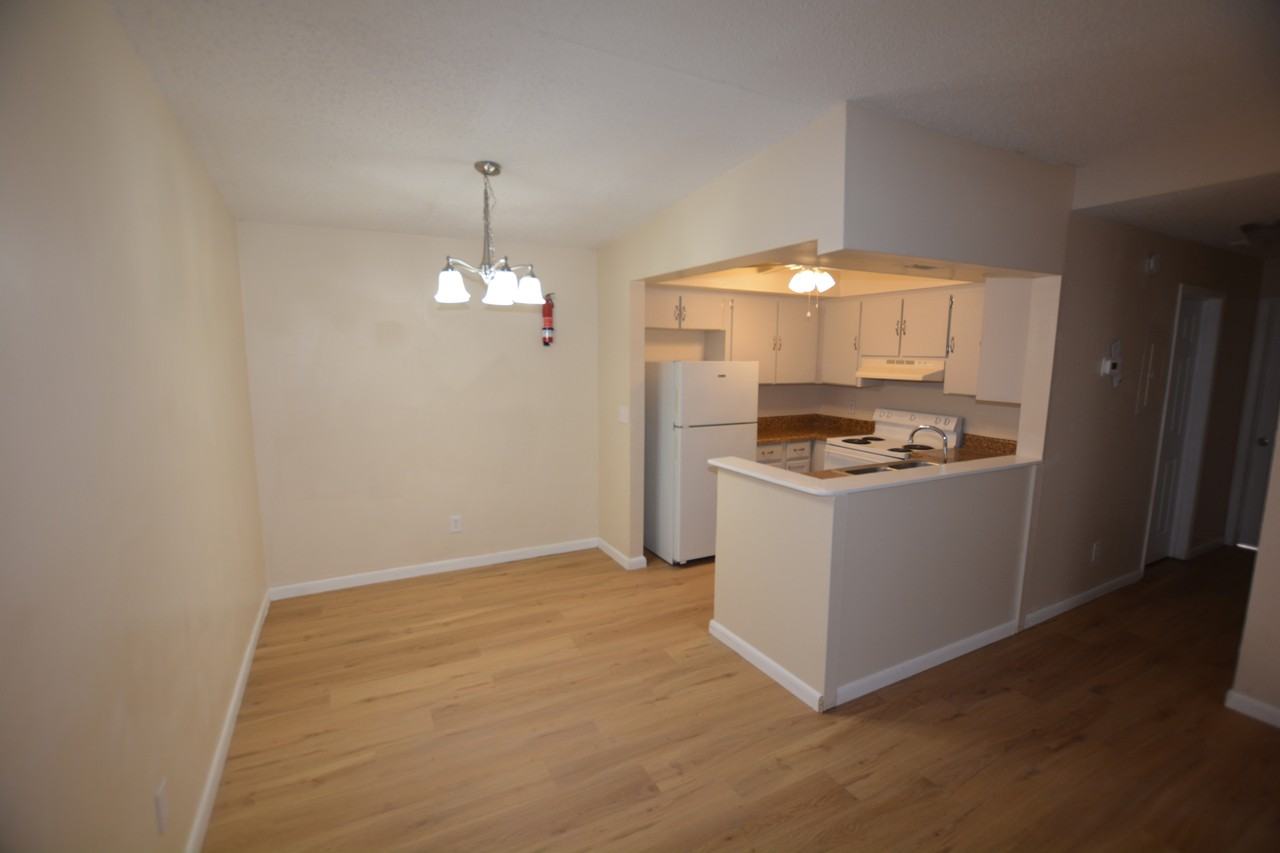 3097 Saint Paul Dr #1 - Photo 6 of 14