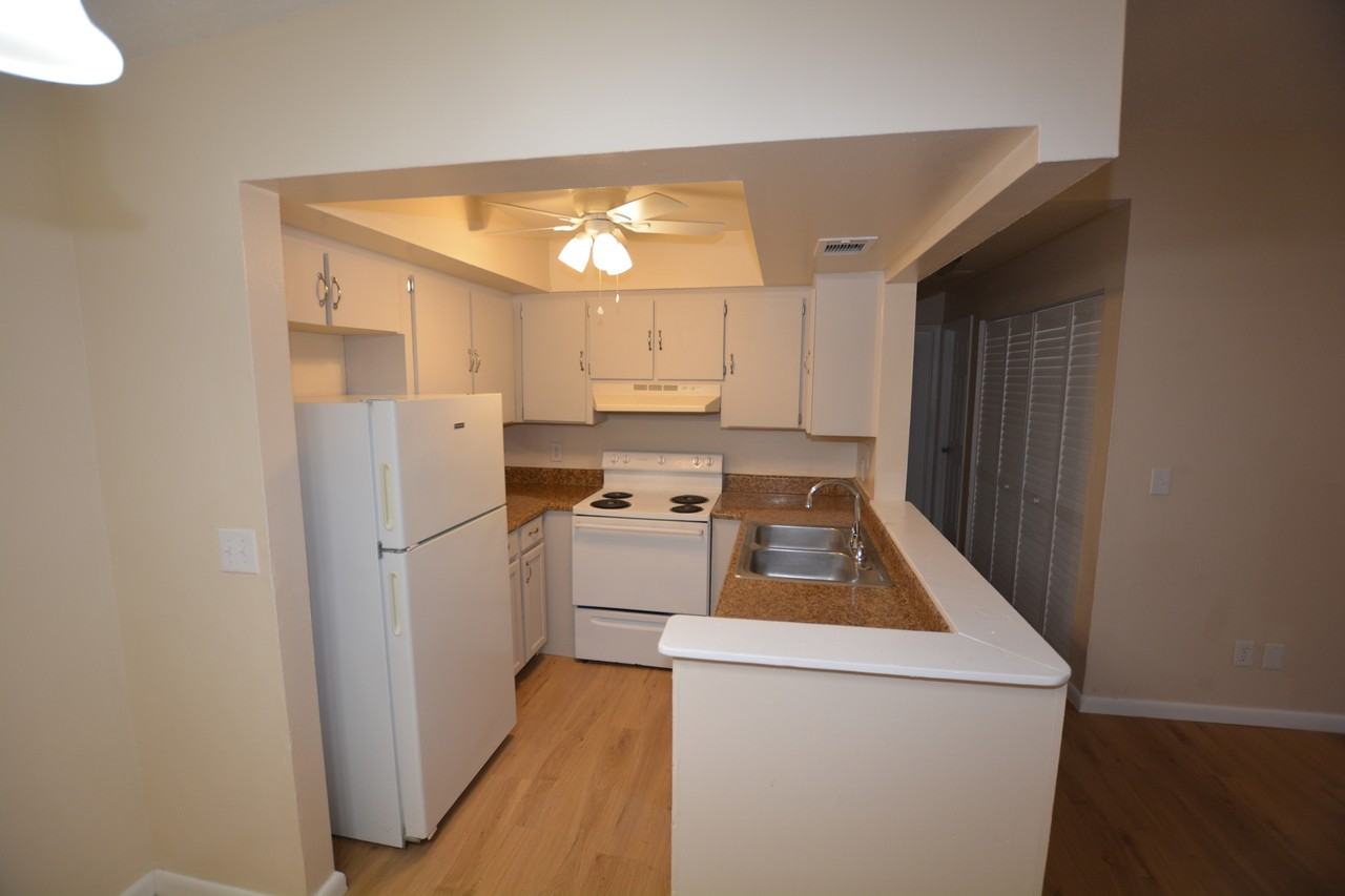 3097 Saint Paul Dr #1 - Photo 7 of 14