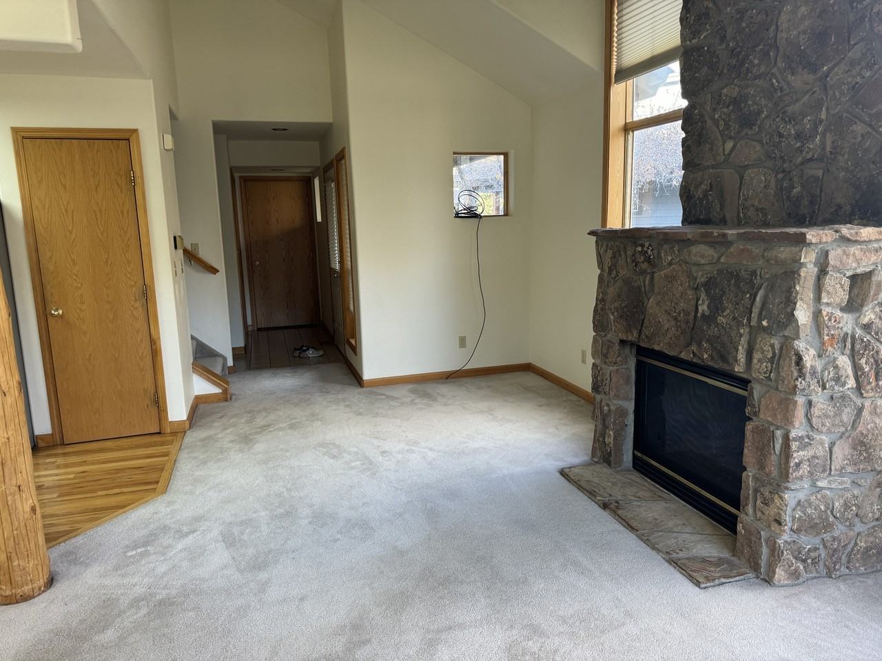 75 Aspen Glen Ct #1 - Photo 4 of 20