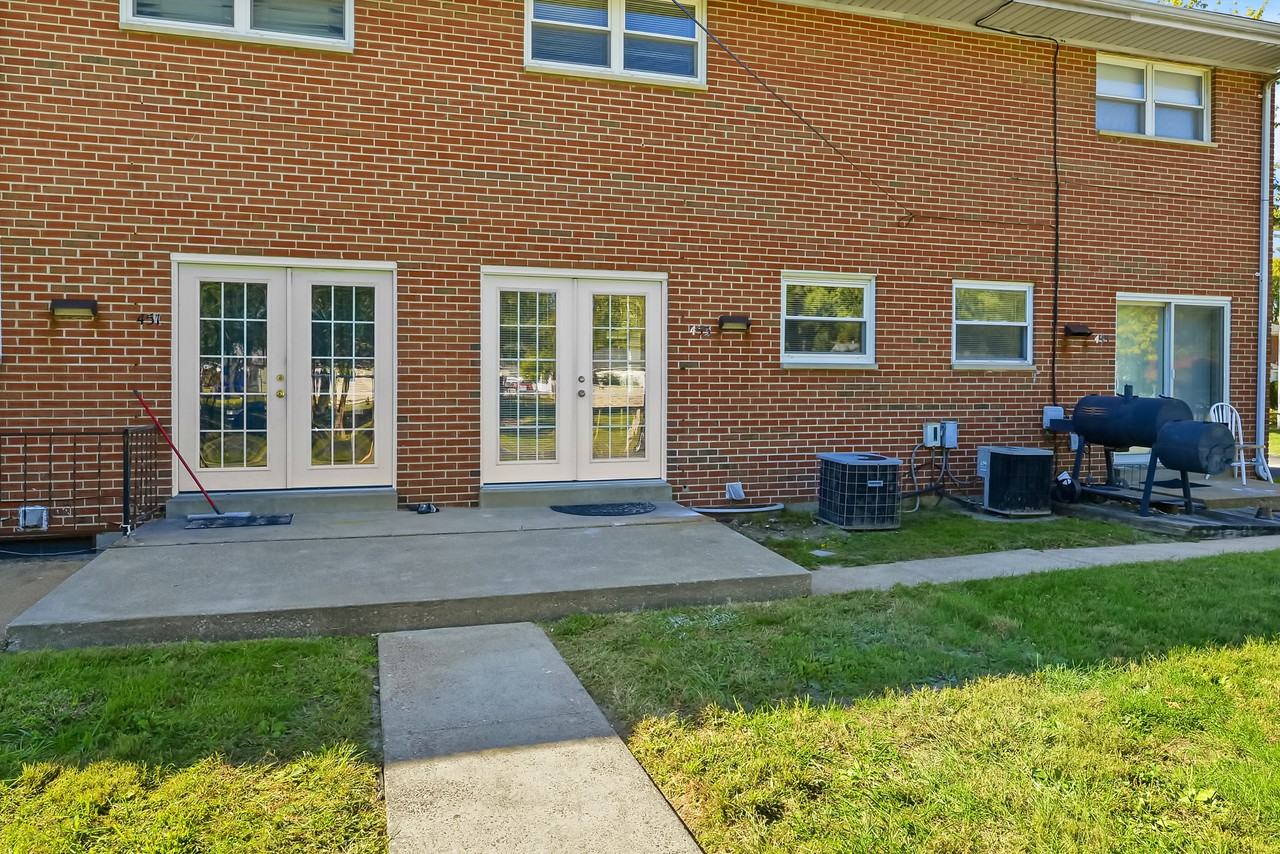 449 Olian Dr #451 - Photo 4 of 15