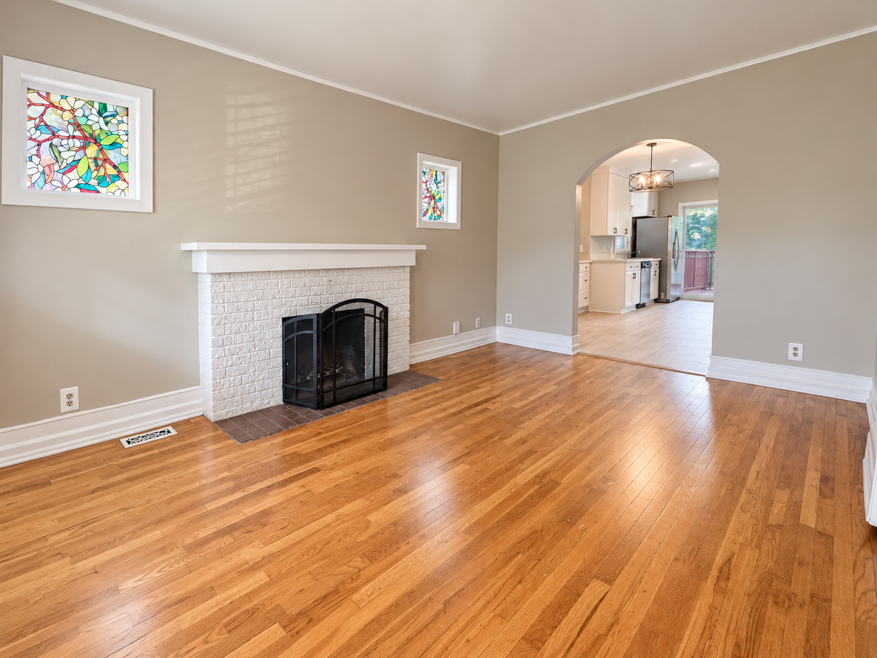 407 E Maryland Ave #1 - Photo 3 of 22