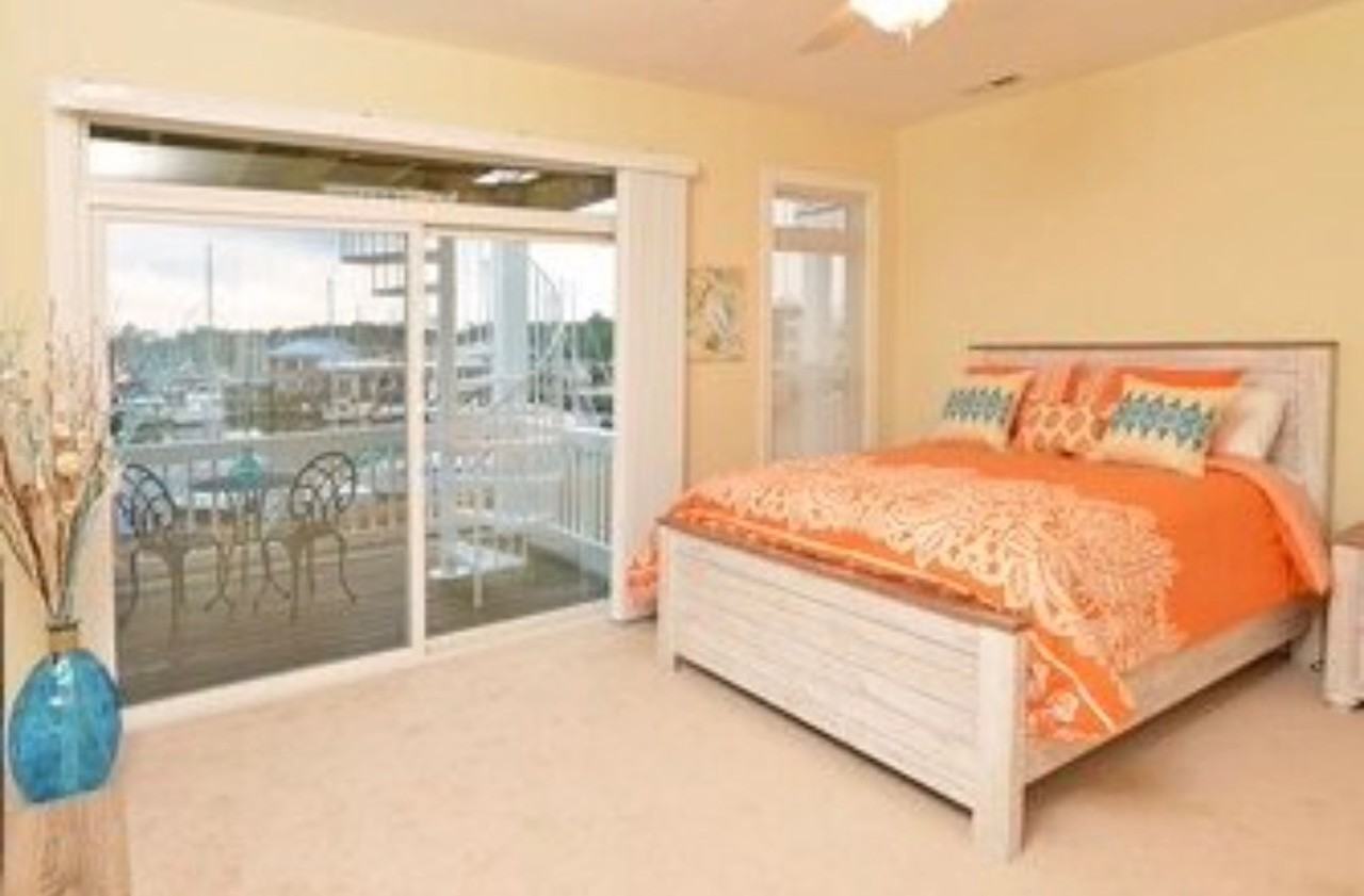 4003 Marina Townes Dr #1 - Photo 3 of 16