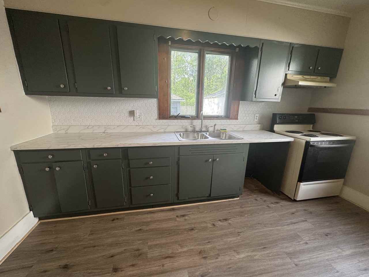 463 Glenwood Ave #465 - Photo 2 of 9