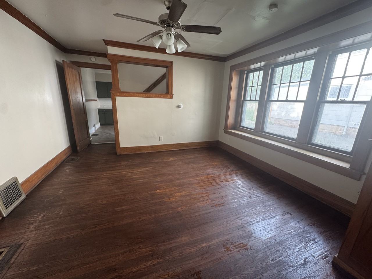463 Glenwood Ave #465 - Photo 4 of 9