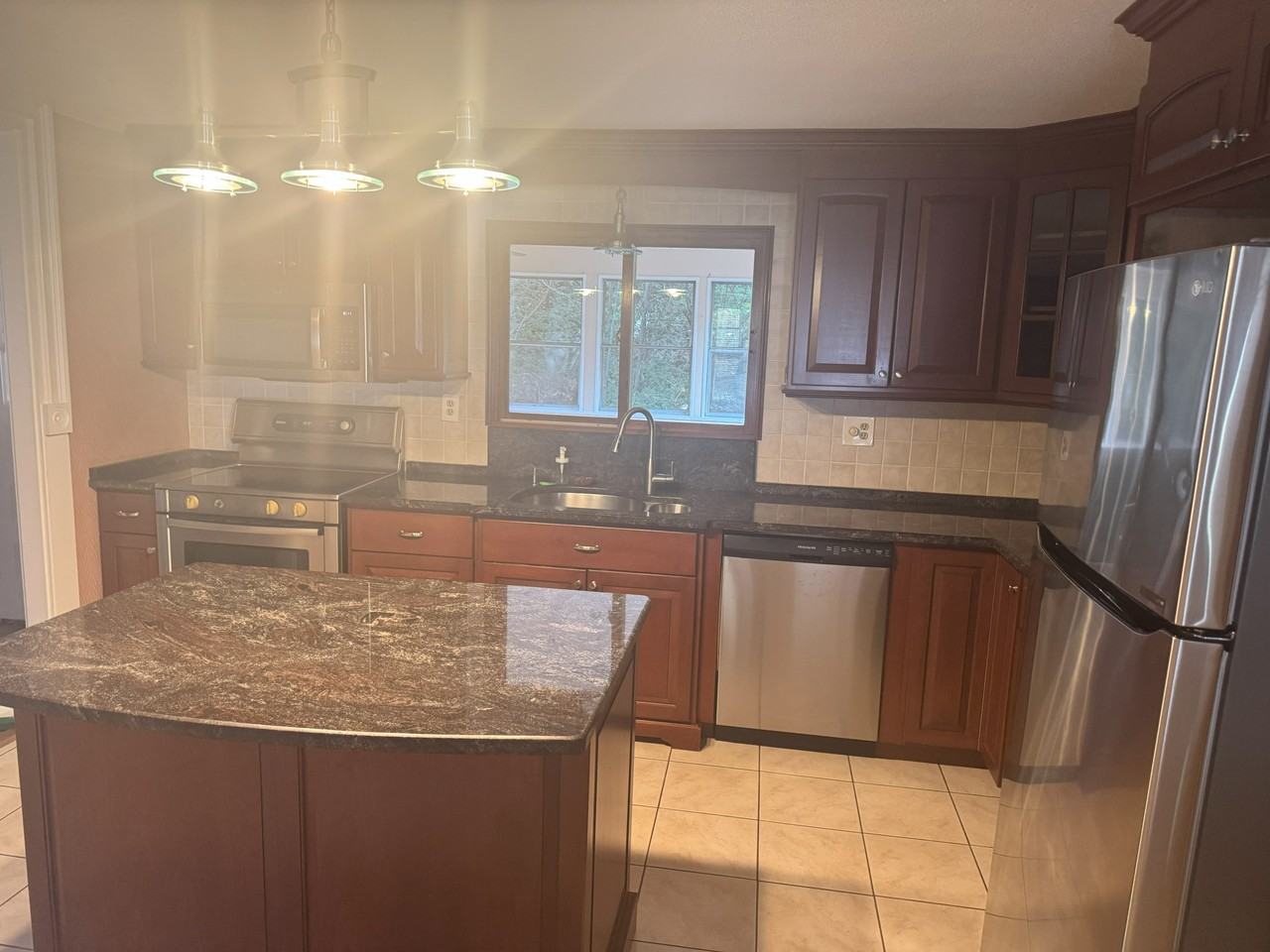 366 Kenwood Ave #1 - Photo 3 of 11