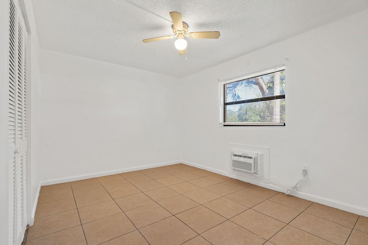 2122 Bradford Street - 502Apt 502 #502 - Photo 7 of 10