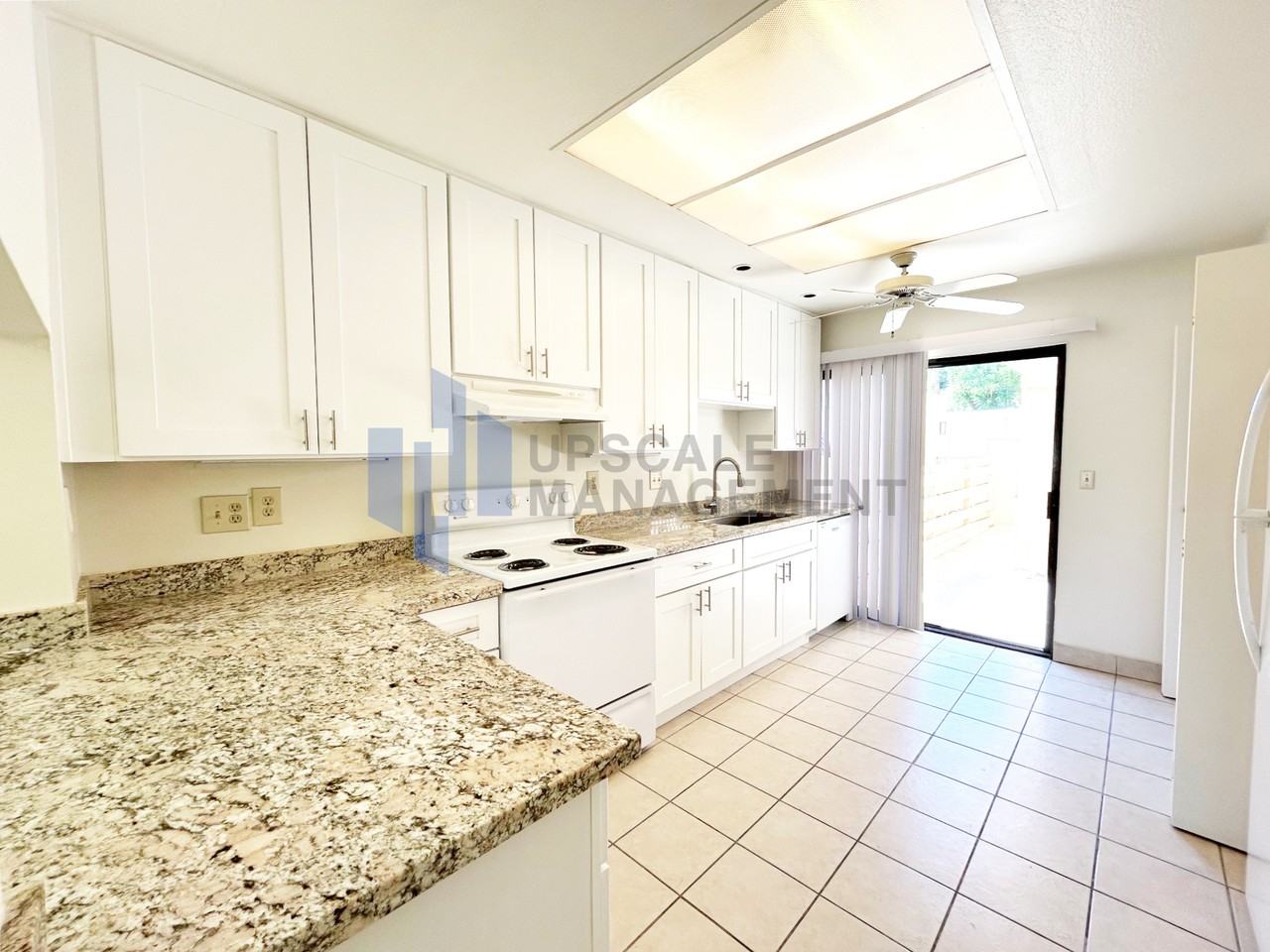 47892 Oasis Ct #1 - Photo 7 of 30