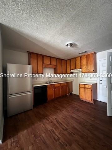 121 Village Ln #A - Photo 2 of 11
