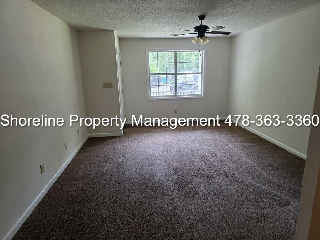 121 Village Ln #A - Photo 3 of 11