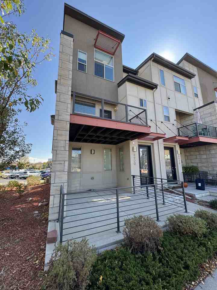 4920 Valentia Ct #1 - Photo 4 of 33