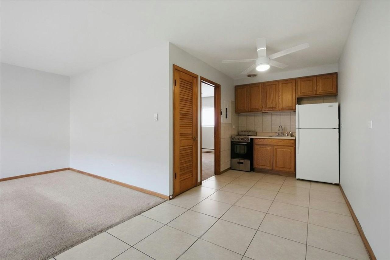 6206 West 64th Place, Unit 102 - Photo 5 of 8