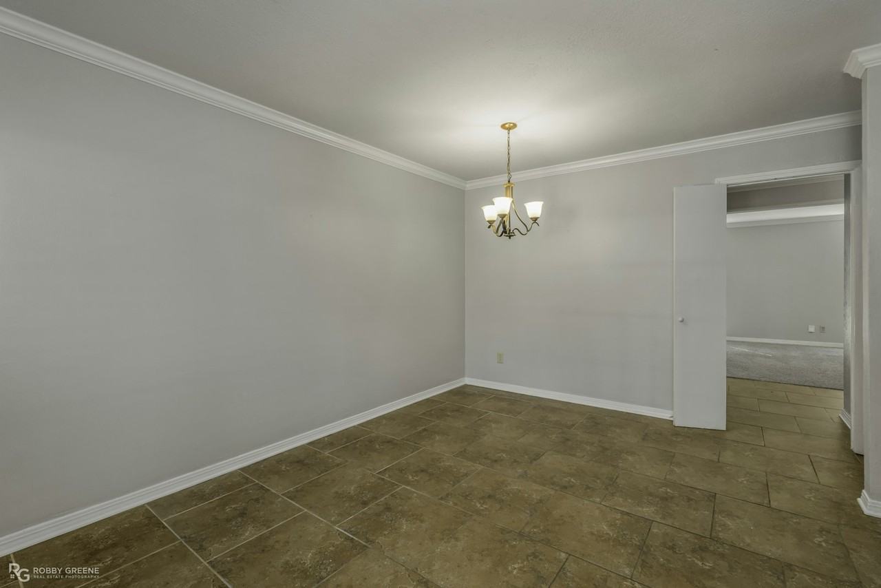 10120 Carlsbad Drive - Photo 5 of 31