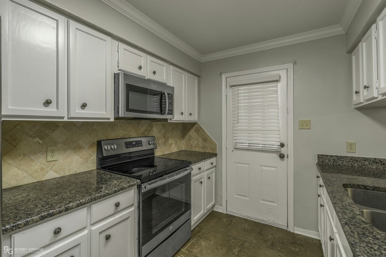 10120 Carlsbad Drive - Photo 7 of 31