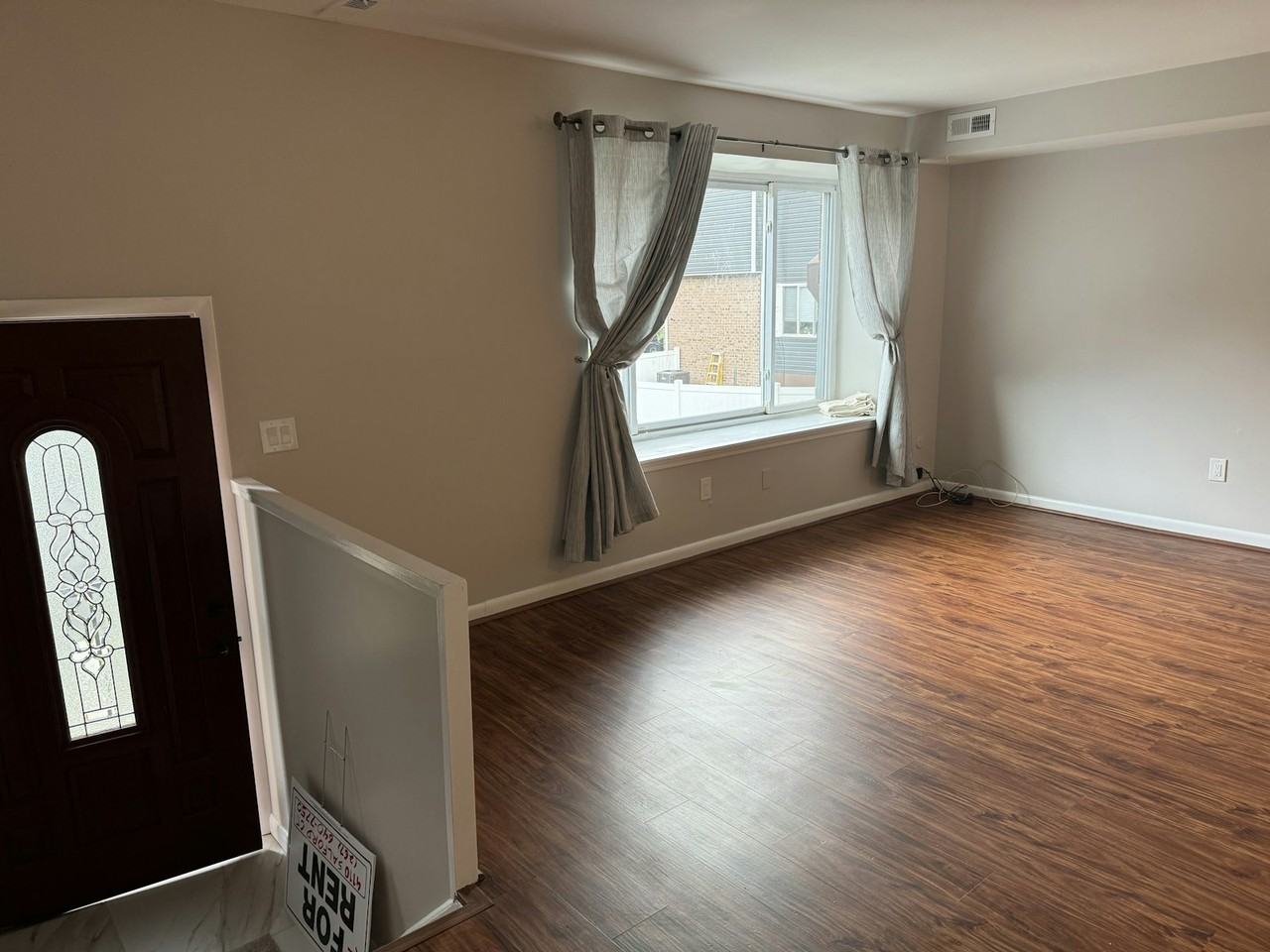 4110 Salford Court - Photo 2 of 24