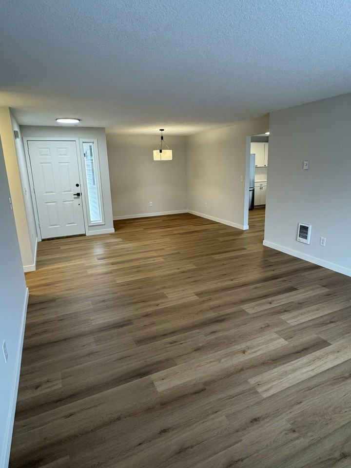 16401 NE 23rd St - Photo 3 of 29