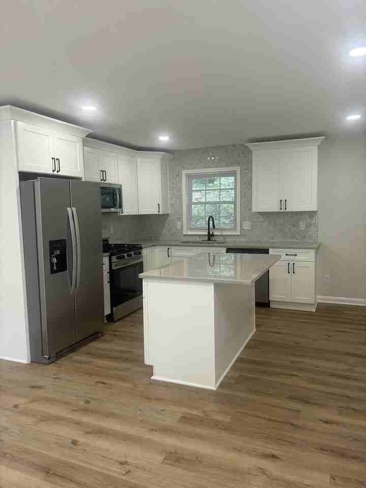 1132 Penn Court Southeast - Photo 5 of 28