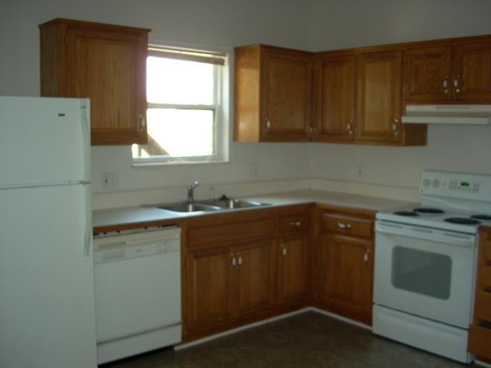 710 Wilkes Dr #D - Photo 7 of 7
