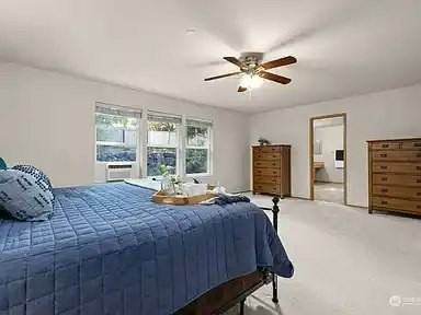 1303 Sinclair Drive - Photo 2 of 32
