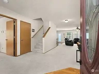 1303 Sinclair Drive - Photo 5 of 32