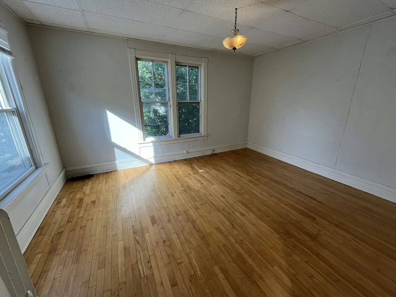 60 Clarke Street, Unit 4 - Photo 7 of 18