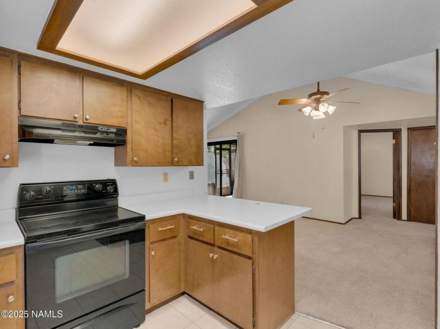 1637 N Fairway Dr - Photo 4 of 10