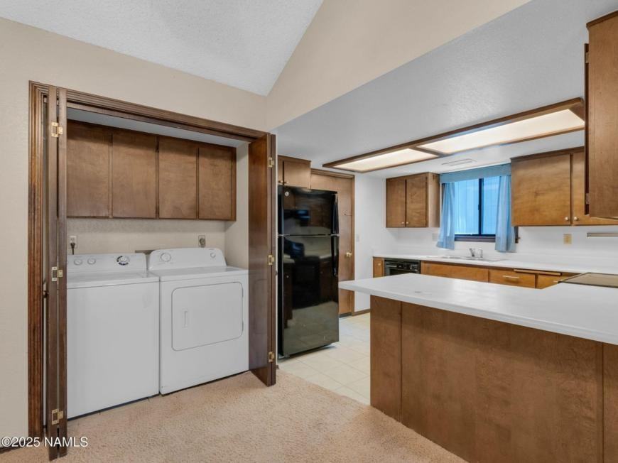 1637 N Fairway Dr - Photo 6 of 10