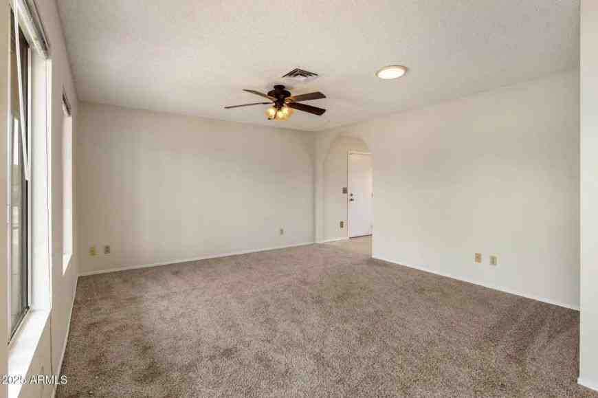 4721 W Orchid Ln - Photo 2 of 10