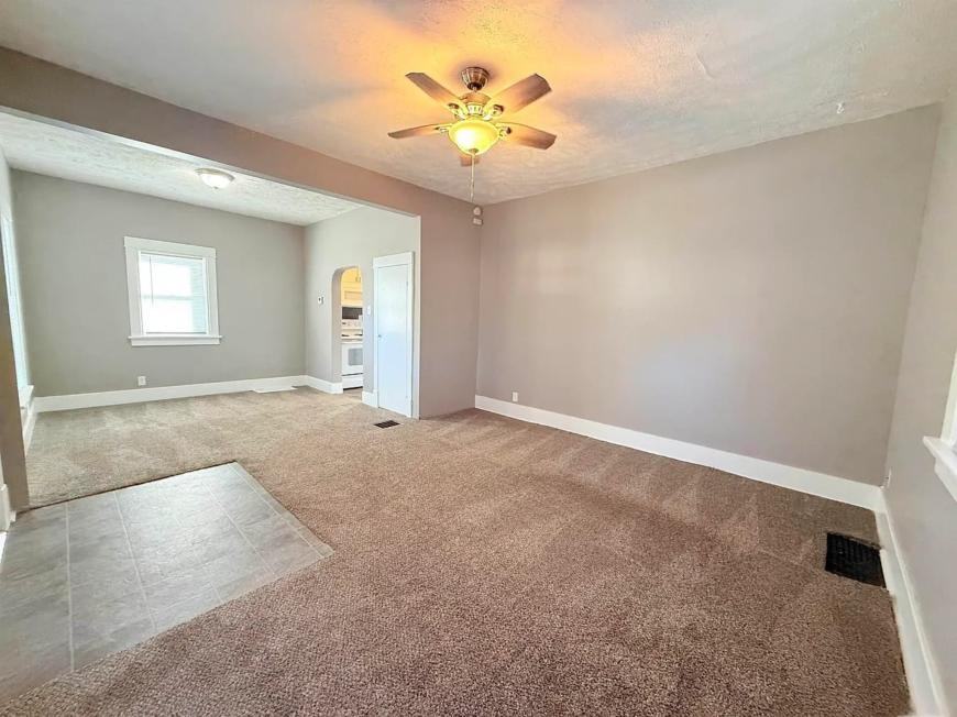 6521 Logan Ave - Photo 2 of 10
