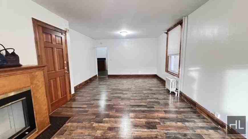 1269 Remsen Ave - Photo 4 of 10