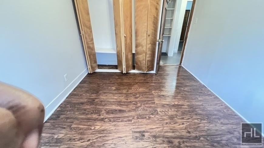 1269 Remsen Ave - Photo 7 of 10