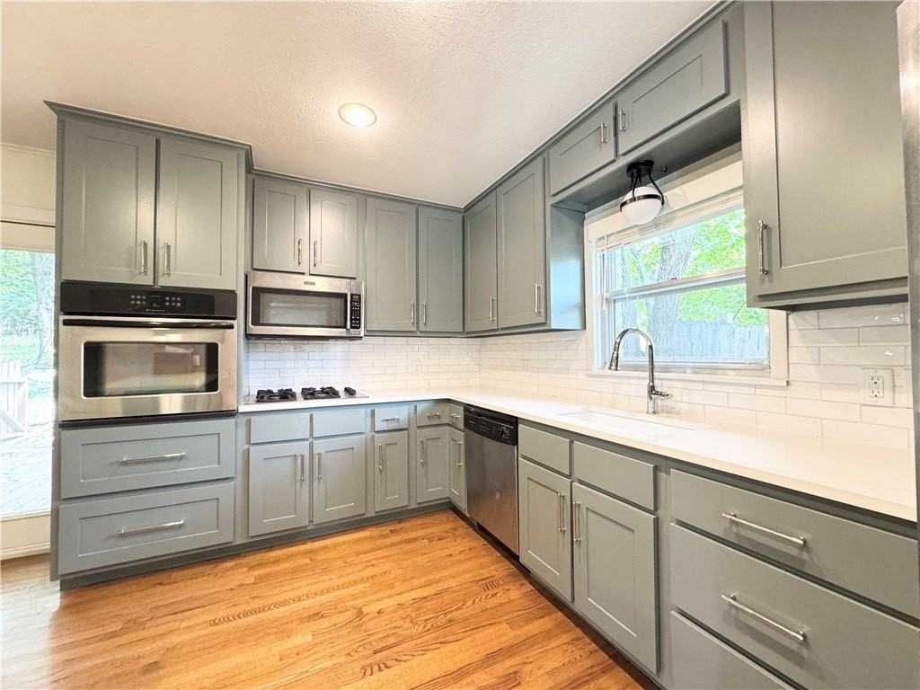 434 W Prospect St - Photo 6 of 18