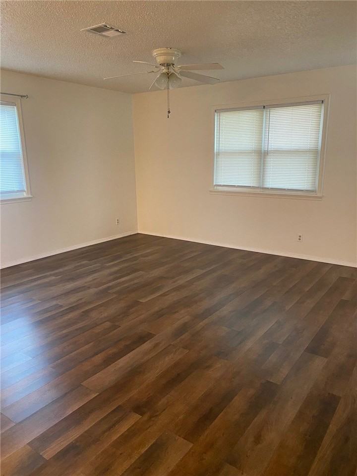 800 N 17th Pl #48 - Photo 2 of 10
