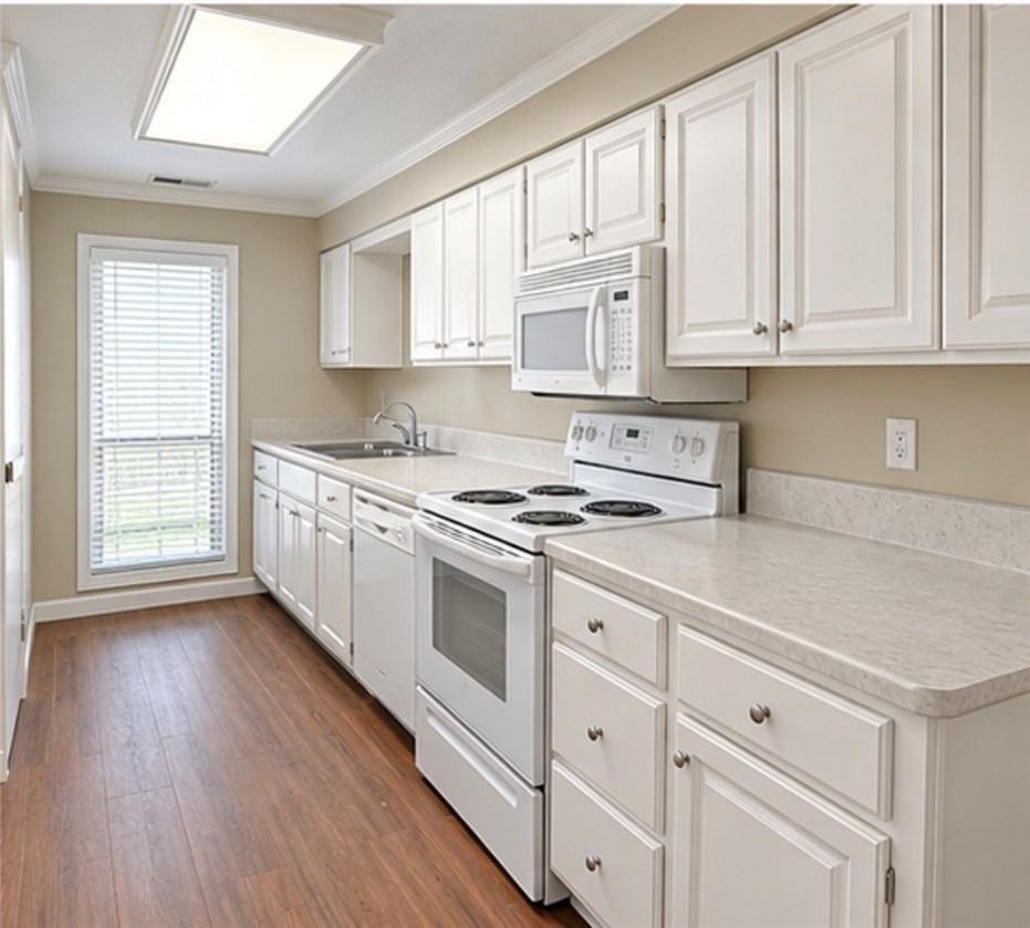 2602 E Sweetbriar Dr - Photo 4 of 14