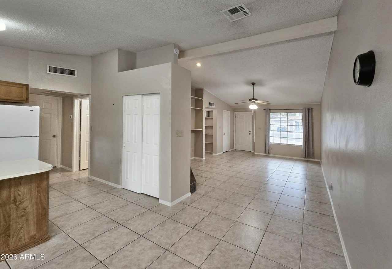 14607 N 40th Pl - Photo 4 of 17