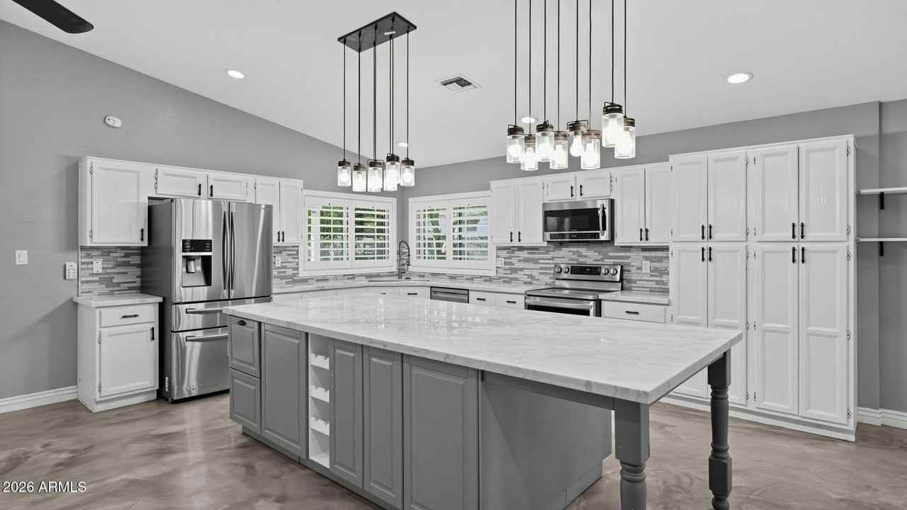 2775 W Calle Del Norte - Photo 2 of 14