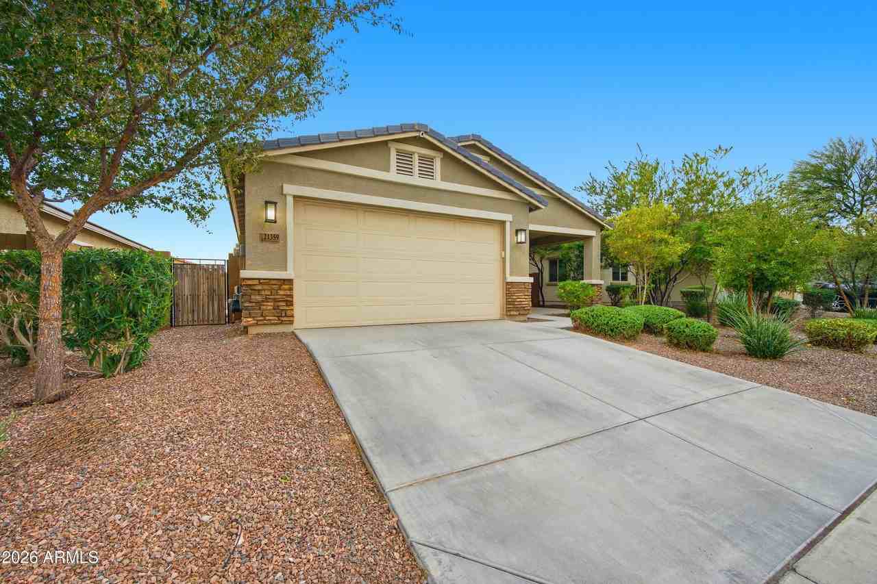 21359 W Alvarado Rd - Photo 3 of 40