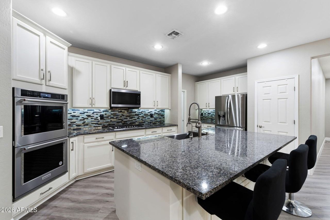 2763 S Cupertino Dr - Photo 4 of 18