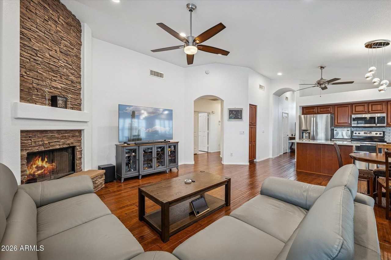 4421 E Mossman Rd - Photo 5 of 26