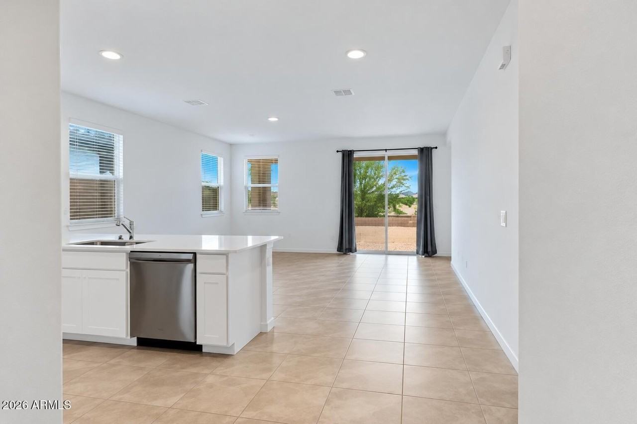 12565 W Levi Dr - Photo 6 of 15