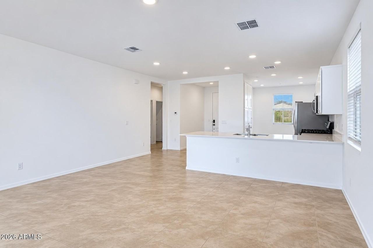 12565 W Levi Dr - Photo 7 of 15