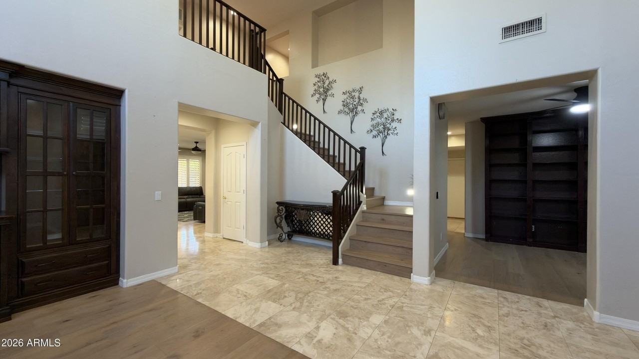 3903 E Lafayette Ave - Photo 6 of 49