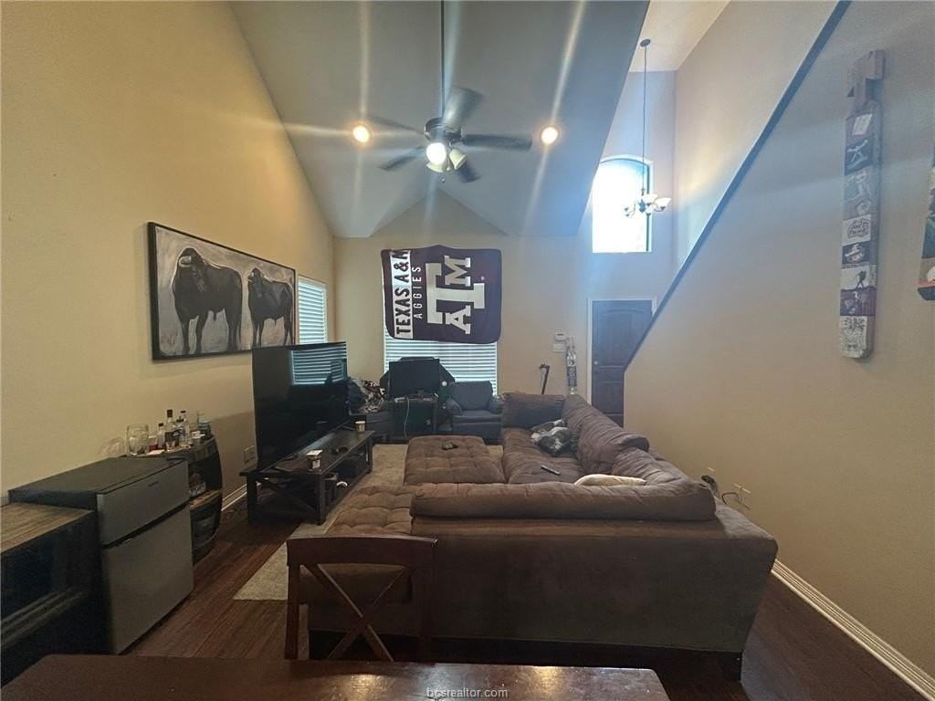 1602 Park Pl - Photo 2 of 19