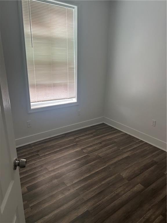 731 Sheffield Ave #2 - Photo 3 of 6