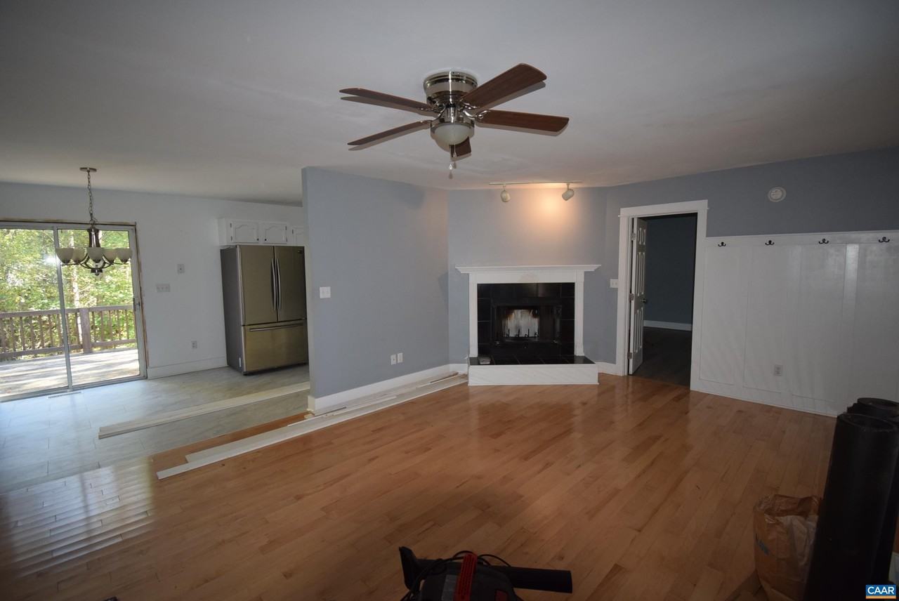 7 Pleasant View Ter - Photo 2 of 21