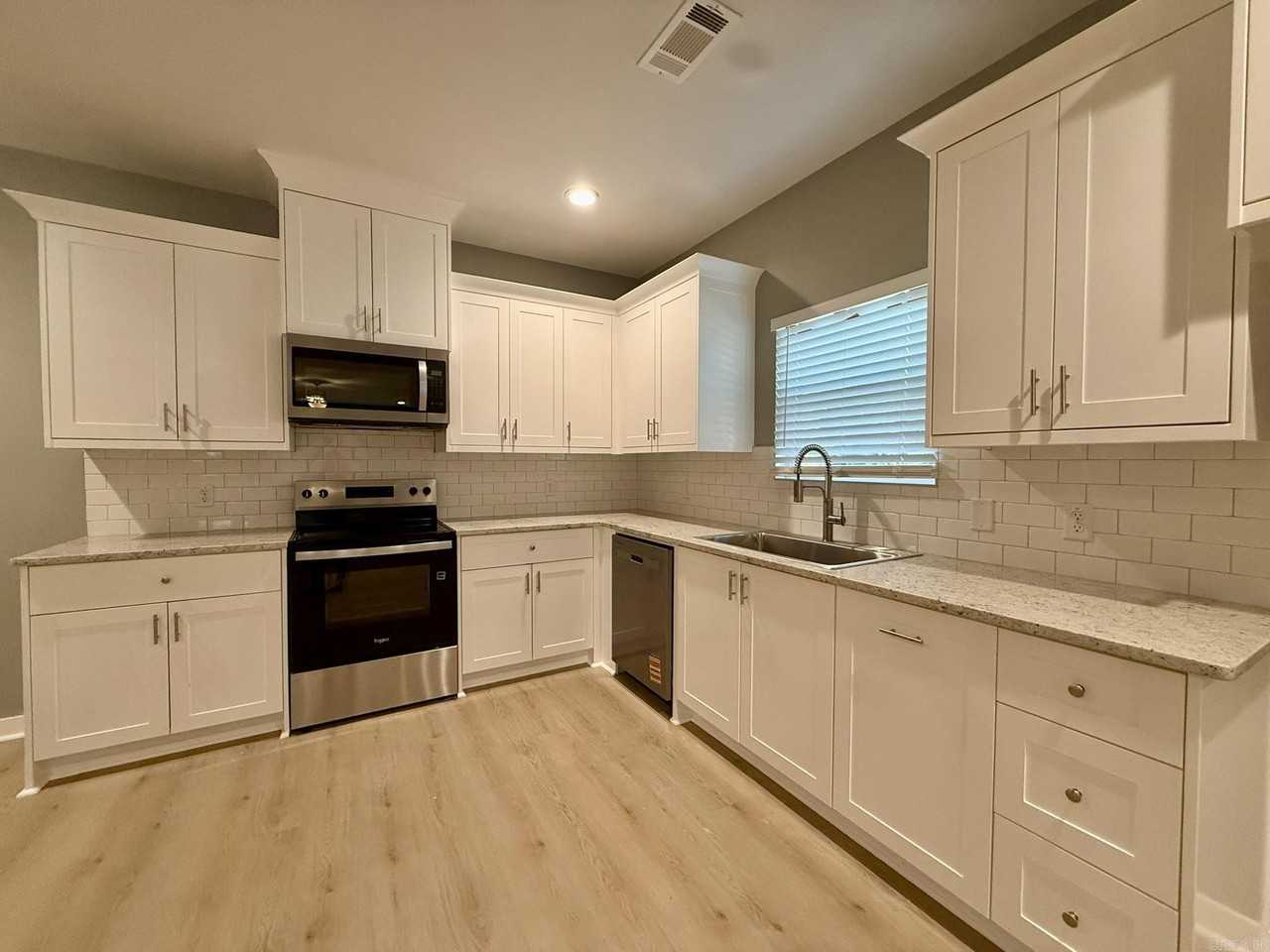 721 S Richards - Photo 3 of 13