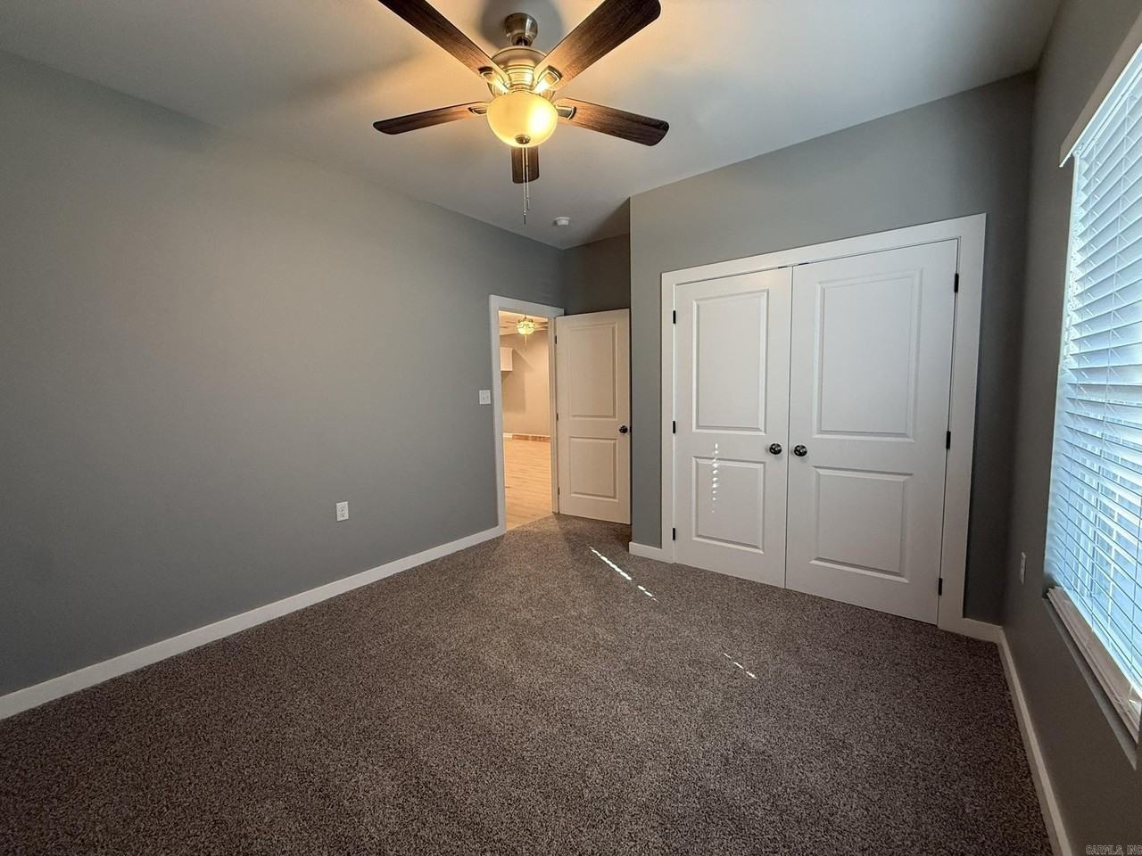 721 S Richards - Photo 5 of 13
