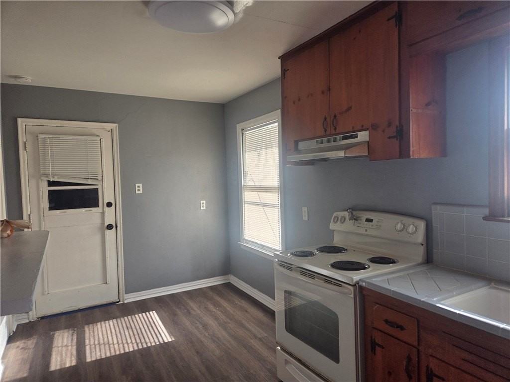 4906 Andover Dr - Photo 5 of 12