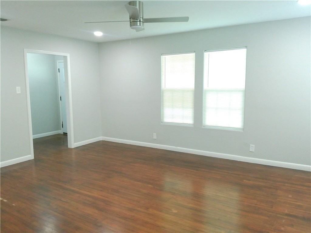 534 Ohio Ave - Photo 4 of 13