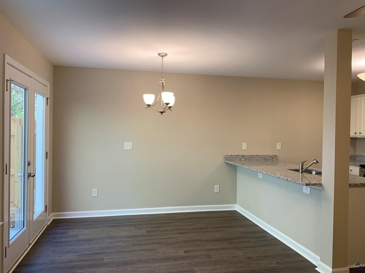 305 Pond View Rd - Photo 3 of 23